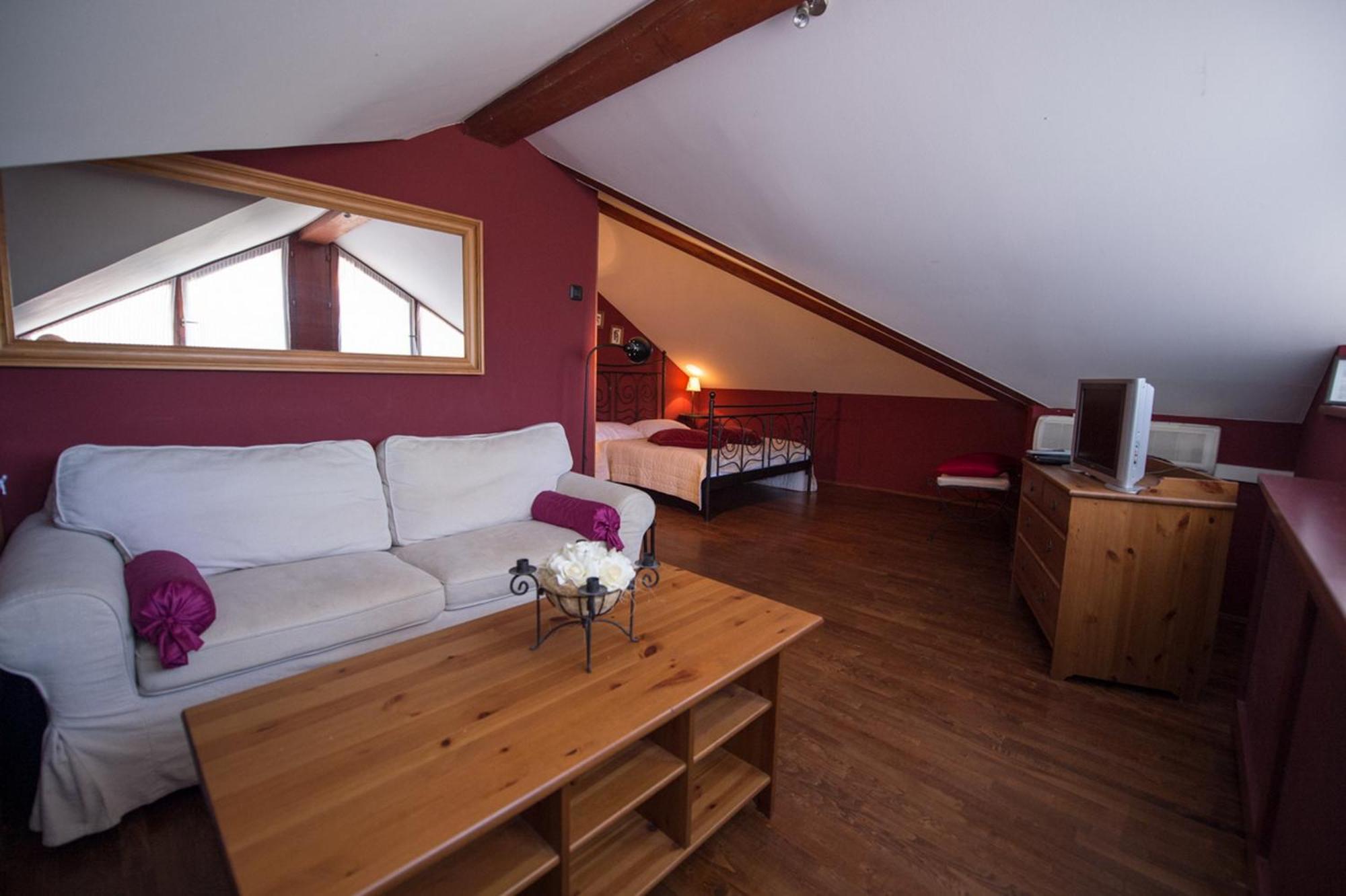 Guesthouse Trajbar Team Zaprešić Oda fotoğraf