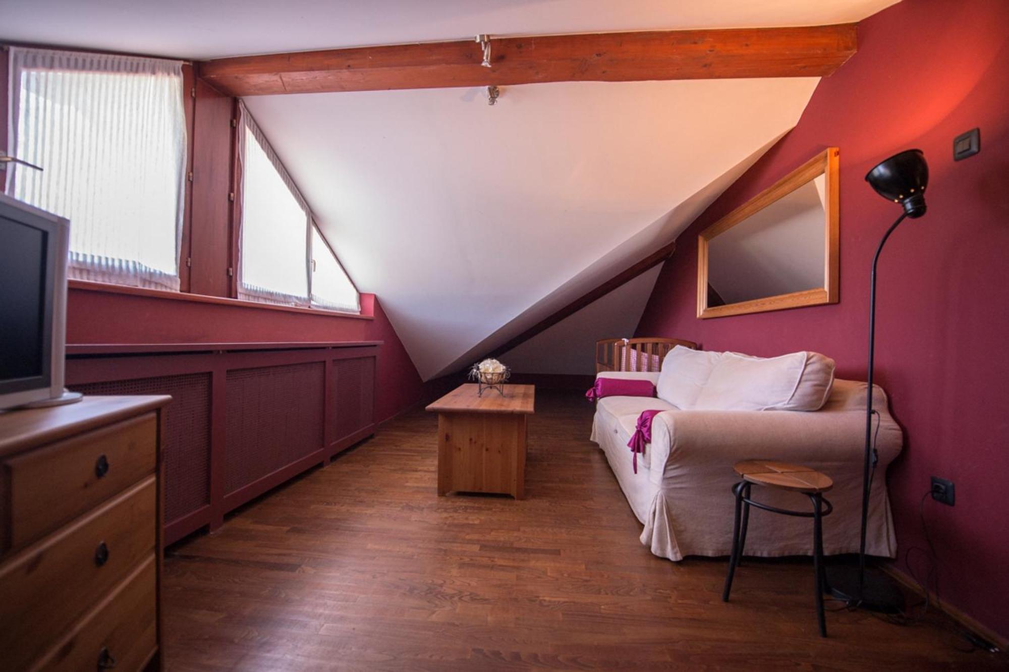 Guesthouse Trajbar Team Zaprešić Oda fotoğraf