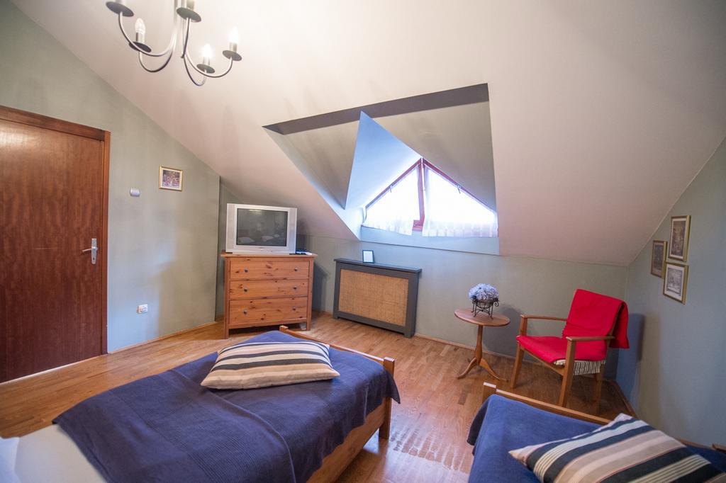 Guesthouse Trajbar Team Zaprešić Oda fotoğraf