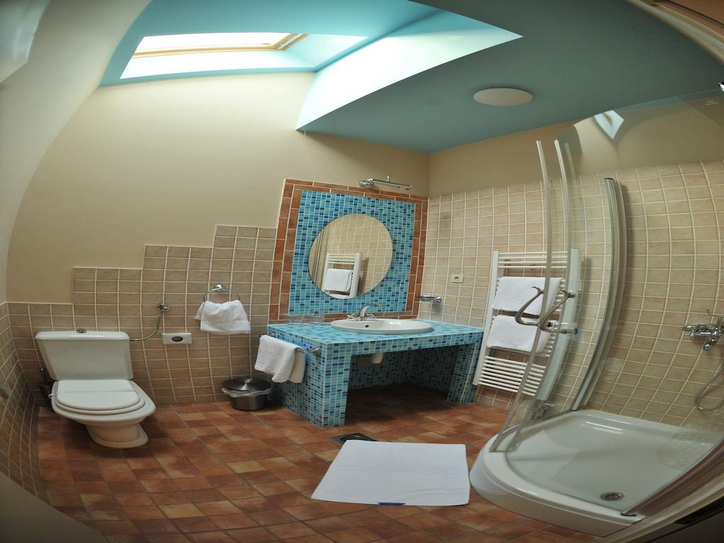Guesthouse Trajbar Team Zaprešić Oda fotoğraf